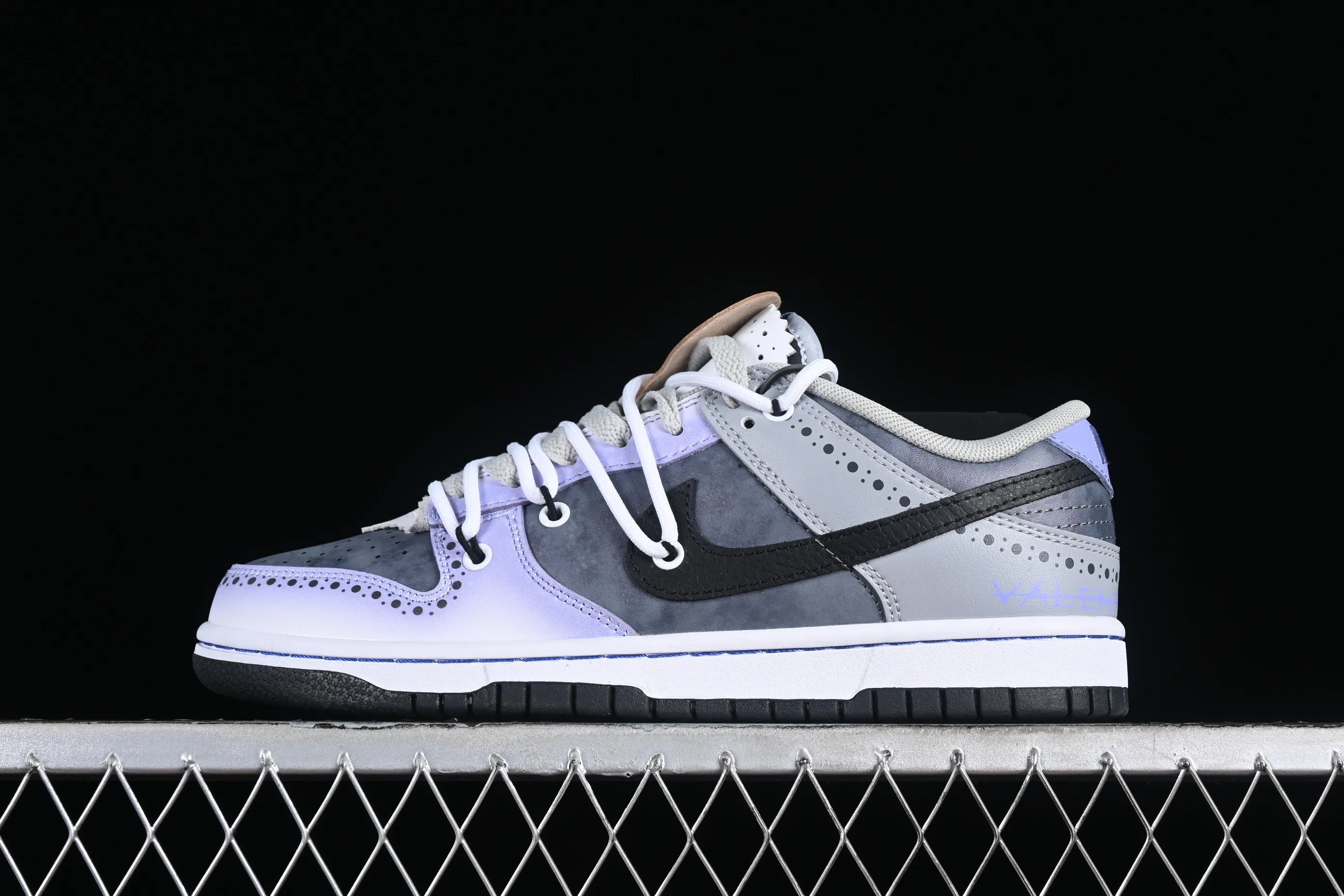 All categories Nk SB Dunk series Nk SB Dunk Low low-top sneakers Special offer Nk Dunk Low Fzbb Little Daisy Valentine's Day gift box Y2K splash ink tie-dye Single noble SB strap low-top casual sneakers DD3363-002